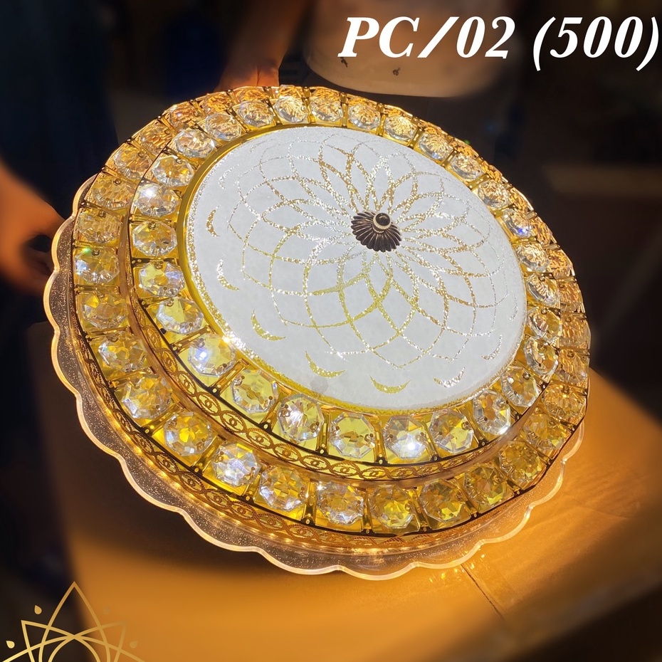 Đèn ốp trần pha lê MONSKY DOPTOP D500mm trang trí nội thất hiện đại, sang trọng.