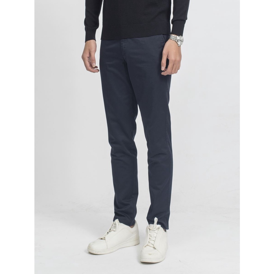 Quần kaki nam Aristino chất cotton mềm mát, dáng ôm trẻ trung AKKR04 có 4 màu thời thượng
