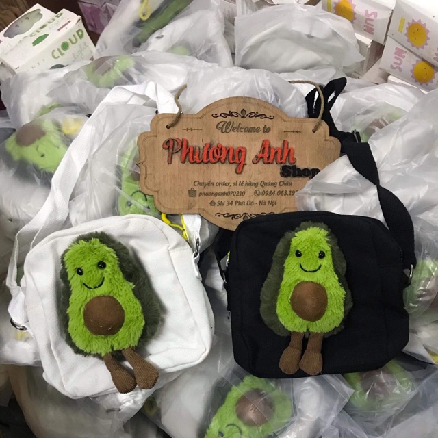 Túi đeo hình quả bơ