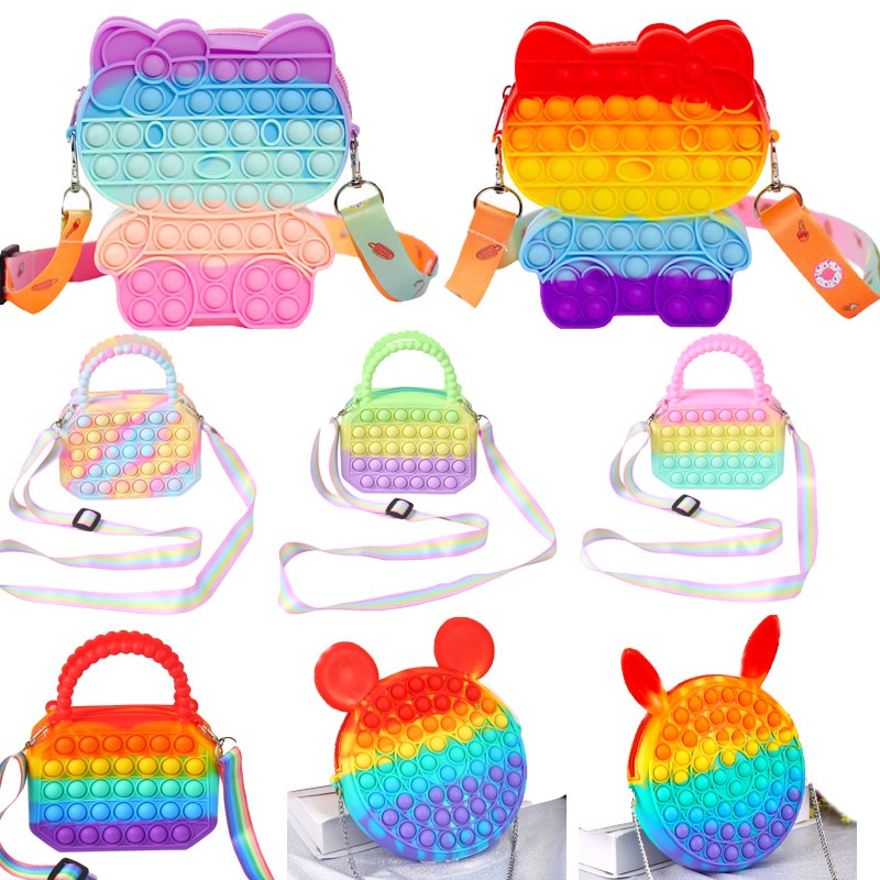 Túi xách đeo chéo vai hình chuột Mickey gắn đồ chơi bóp bong bóng làm quà cho trẻ em