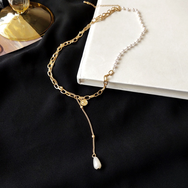 Vòng cổ đính ngọc trai thiết kế đơn giản