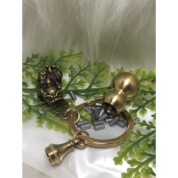 MÓC KHOÁ ĐỒNG + 30 VIÊN ĐÁ