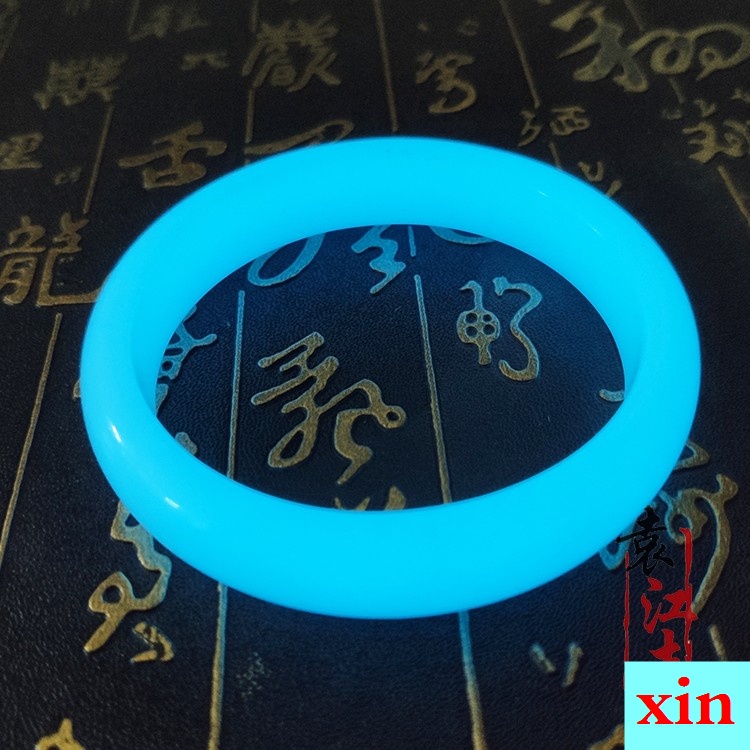 Vòng Tay Đá Ngọc Bích Phát Quang Siêu Sáng