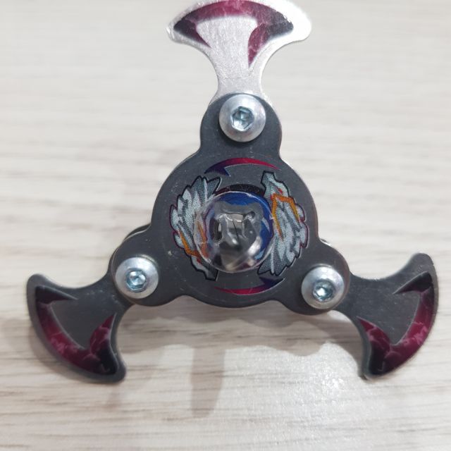 Đồ chơi con quay sắt