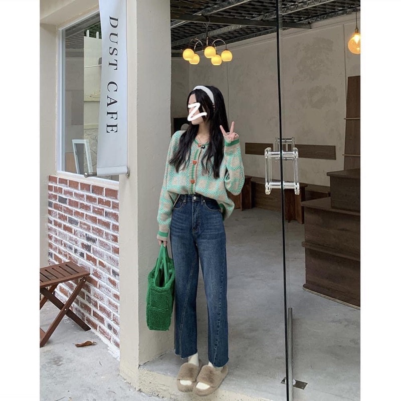 Quần Jeans Ống Xuông Màu Xanh Lạ Mắt Dáng Chuẩn Loại 1