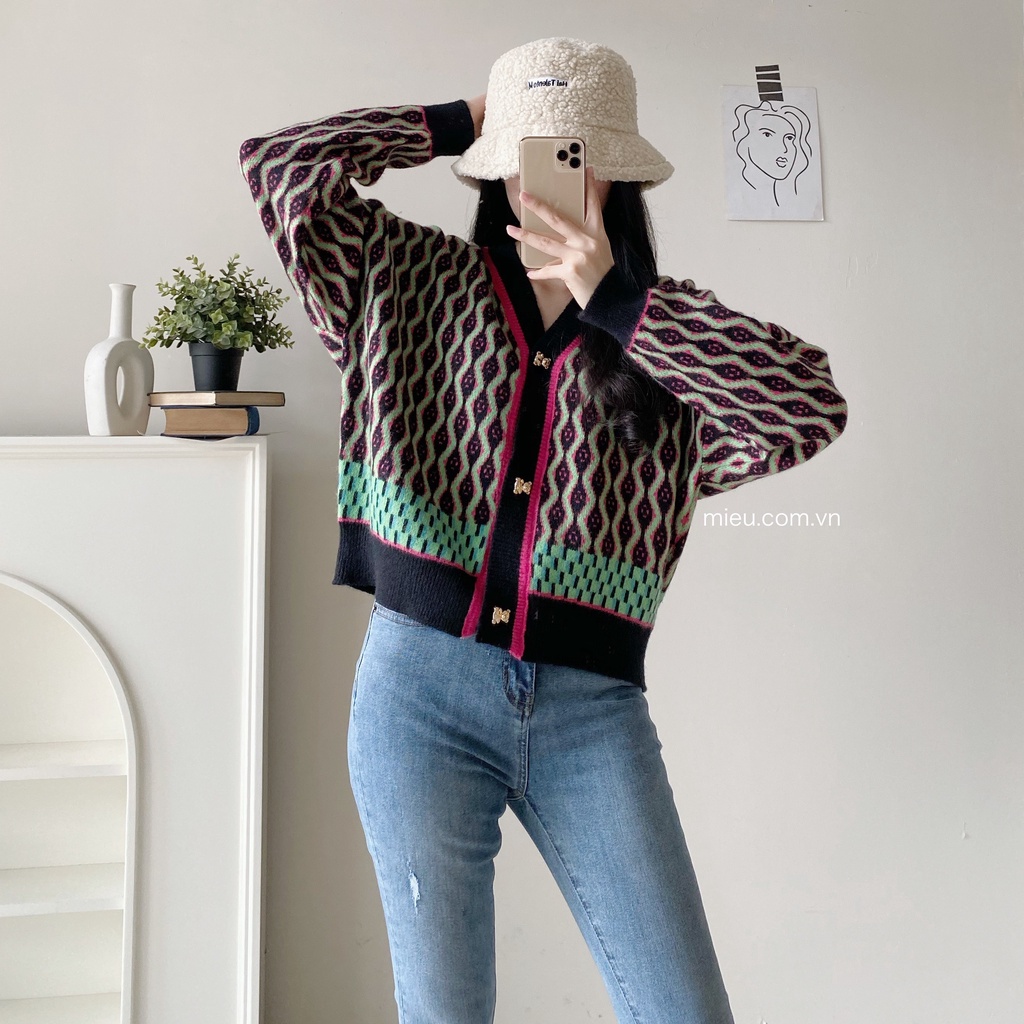 [ Miều ] Áo Cardigan họa tiết nút hình gấu Casey