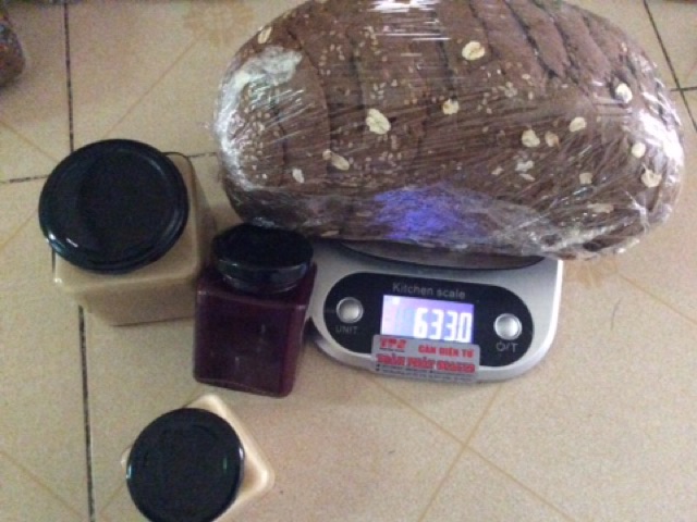 Bánh mì đen mix hạt bí ,mè trắng healthy giảm cân 650gr