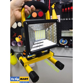 Đèn pha LED sạc điện xách tay siêu sáng - sáng 4 đến 8h