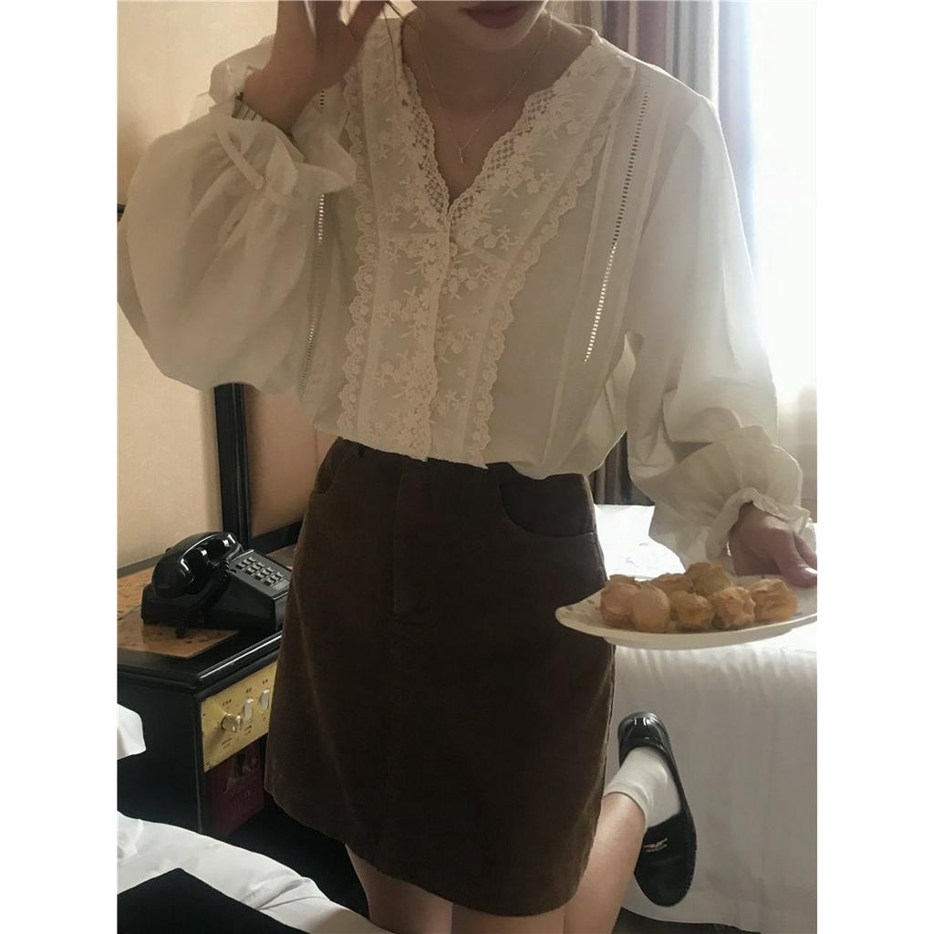 Áo Sơ Mi Dài Tay Vải Tencel Phối Ren Hoa Tinh Tế 57448