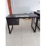 Bàn học, bàn làm việc có ngăn kéo kèm ổ khóa hiện đại ( hình thật )
