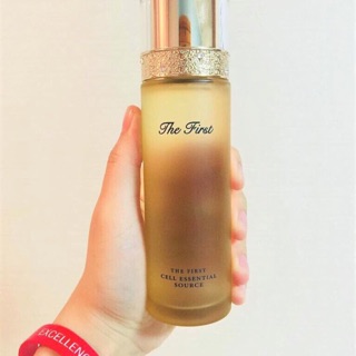 Combo 1 chai nước thần 22 ml ohui the first và 1 chai sửa rửa mặt 80 ml