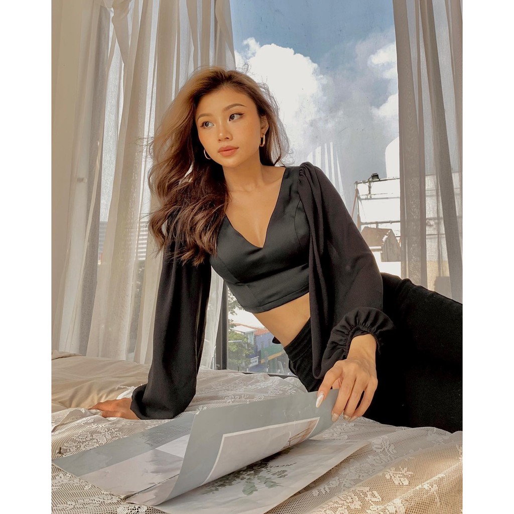 Áo croptop tay dài, thắt nơ sau lưng sang chảnh