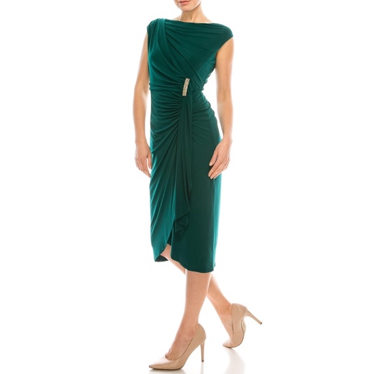 Đầm của hãng Maggy london dư xịn rất đẹp có big size