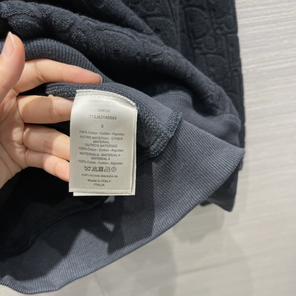 Áo len dệt kim dài tay thời trang nữ cao cấp Dior CD với thiết kế sành điệu, thanh lịch và cá tính