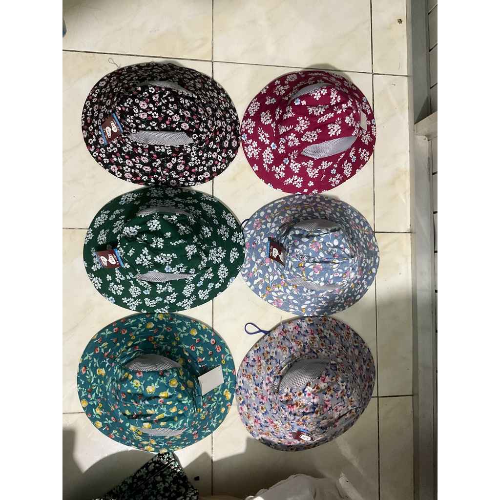 Khẩu trang nón Duy Ngọc vành tròn chất liệu cotton hoa nhỏ nhiều màu, dây kéo 1 bên, thích hợp cho mọi thời tiết