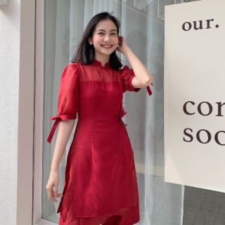 Áo dài cách tân đỏ phối voan mặc tết siêu xinh kèm ảnh thật shop chụp