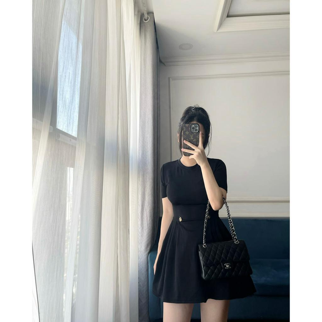 C34 - VÁY ĐEN THIẾT KẾ CÚC EO