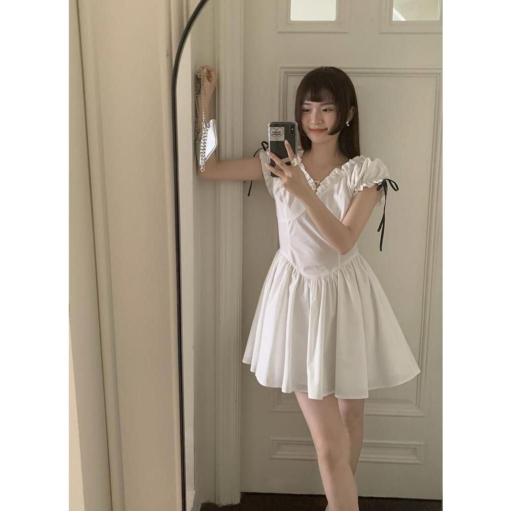Đầm Tay Phồng Cổ Chữ V Lưng Cao Phong Cách Thời Trang Pháp Kiểu Mới 64209