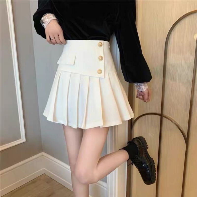 Chân váy xếp ly 3 khuy cạp cao có quần chống lộ