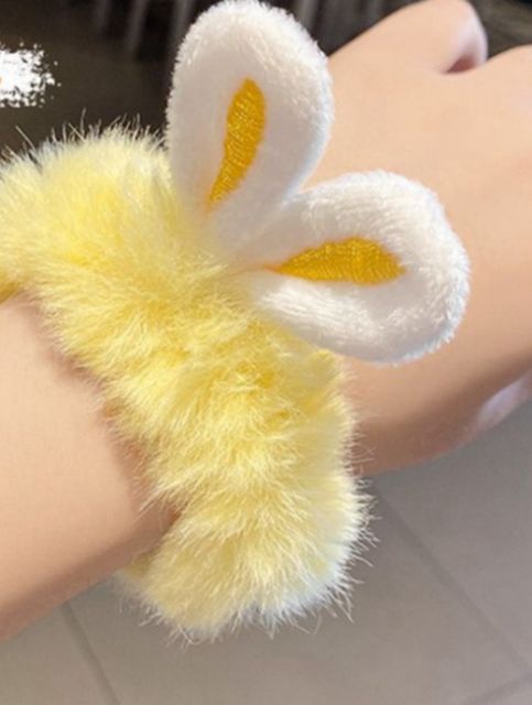 Cột tóc lông tai thỏ sang trọng