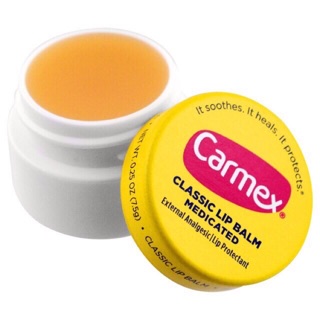 Hũ dưỡng môi carmex medicated- mỹ shop Mon