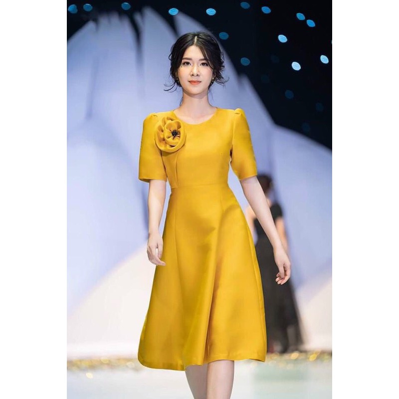 ĐẦM  XOÈ TAY PHỒNG KẾT HOA HỒNG