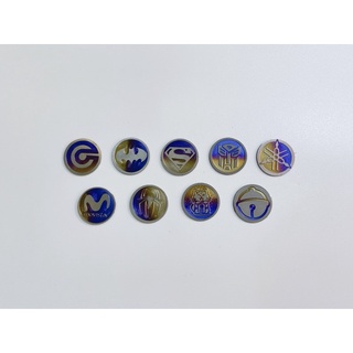 Logo titan tròn tổng hợp mẫu Doremon batman nhện movitar tem điện phân sắc xảo dán trang trí xe máy, laptop…