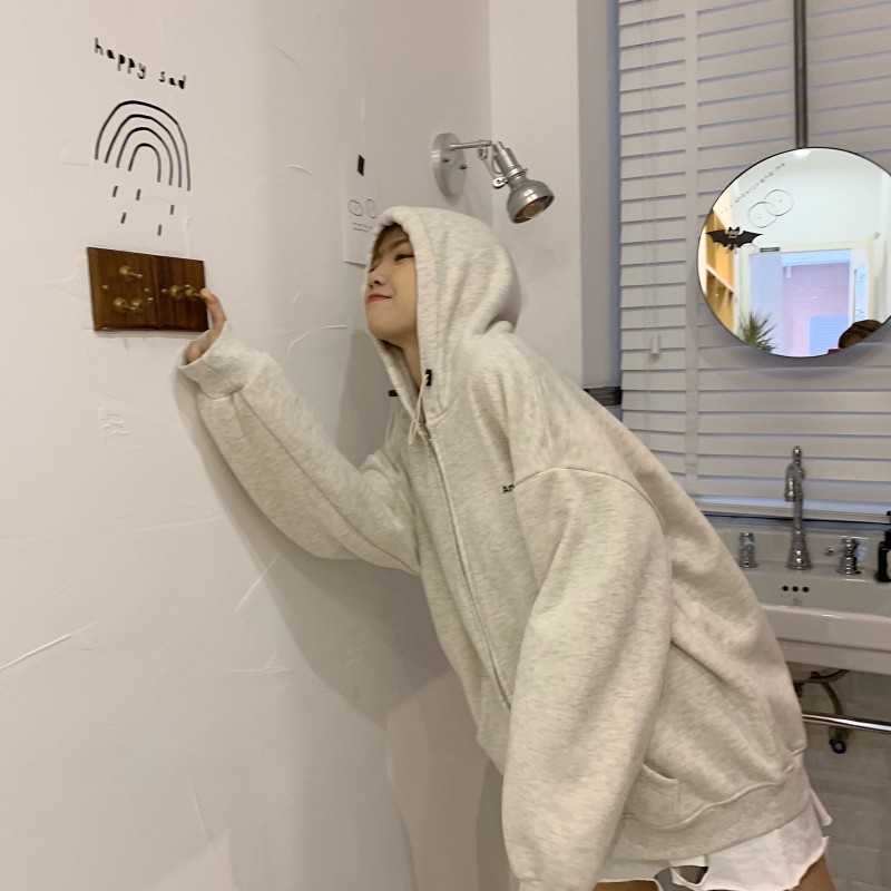 Áo Khoác cardigan Có Mũ Trùm Dáng Rộng Dài Vừa Phải Bằng Vải Lông Cừu Màu Xám Phong Cách retro Mỹ Mới Dành Cho Bạn Nữ