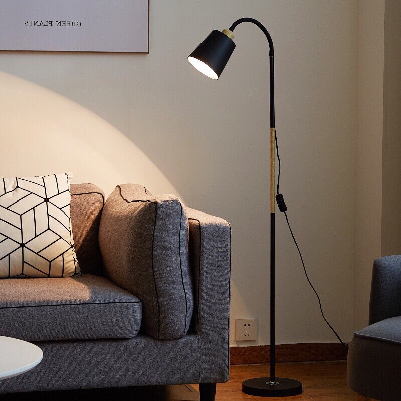 Đèn cây đứng trang trí Bắc Âu - Tặng kèm bóng LED vàng ấm áp