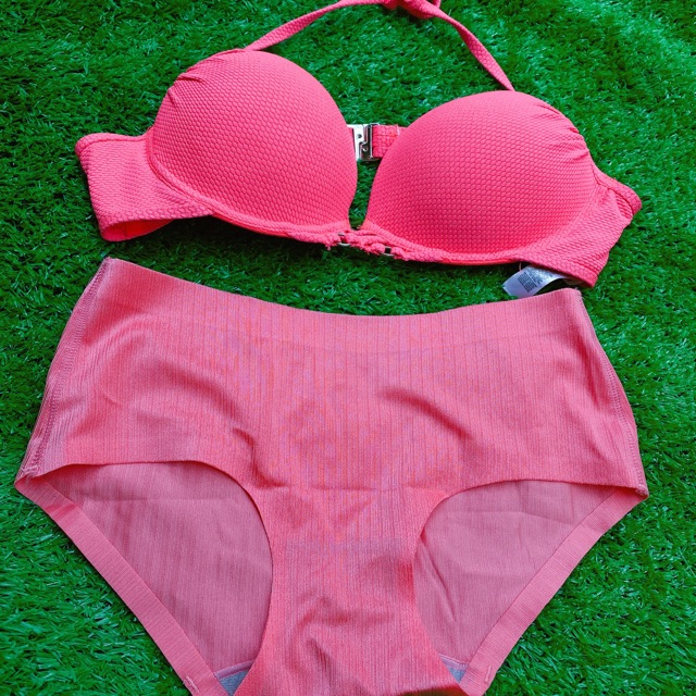 Bikini màu hồng cổ cột dây sexy 2 mảnh