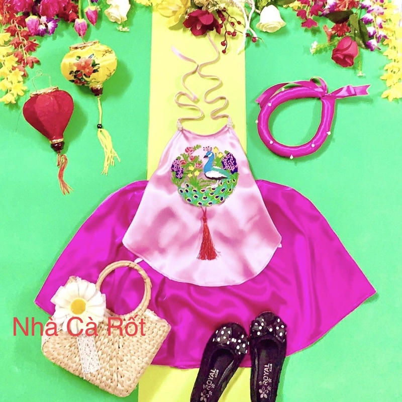 Set yếm đào lụa hồng cánh sen kèm mấn cho bé gái