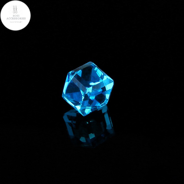 Khuyên Tai Nam Châm Khối Tinh Thể, Khuyên Tai Không Cần Bấm Lỗ (1 Đôi)