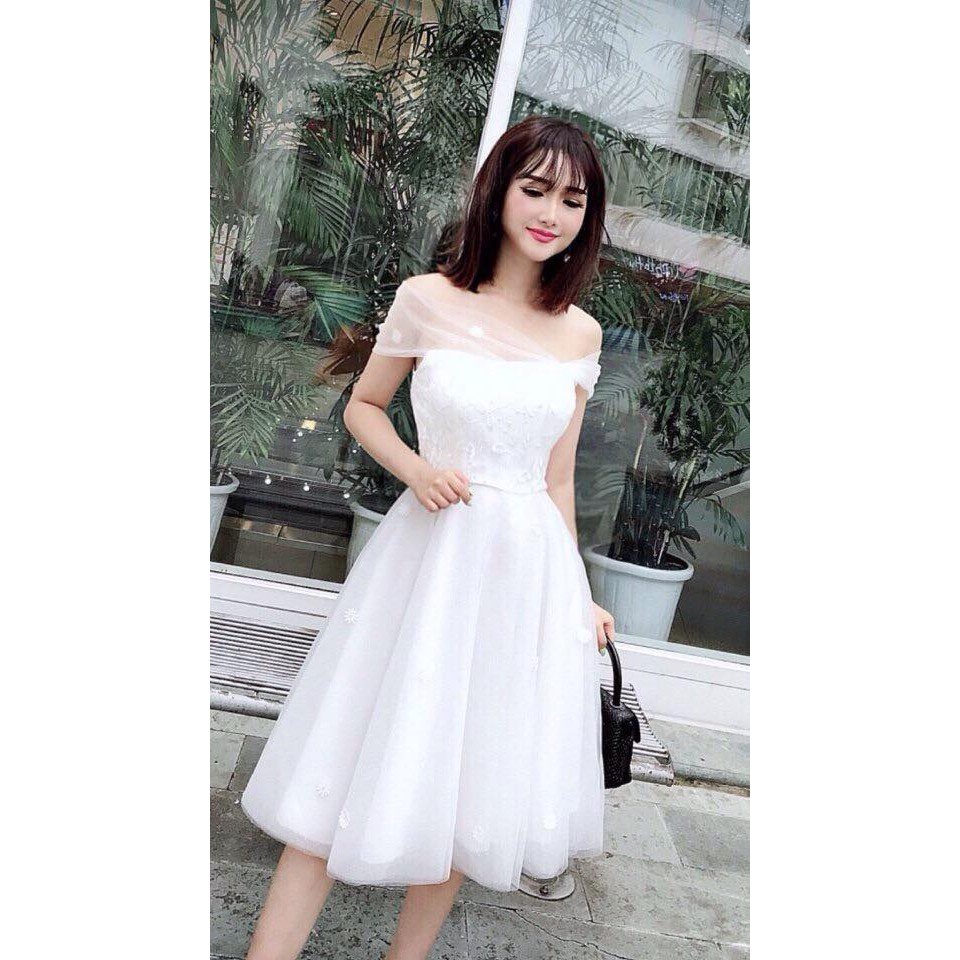 Váy công chúa trễ vai