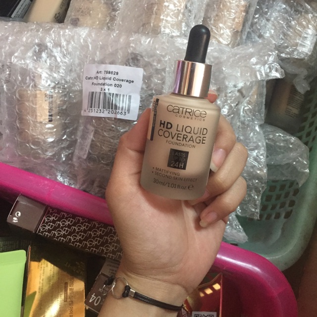 [FOLLOW 26K – 14H ngày 29/12]Kem nền Catrice 24h