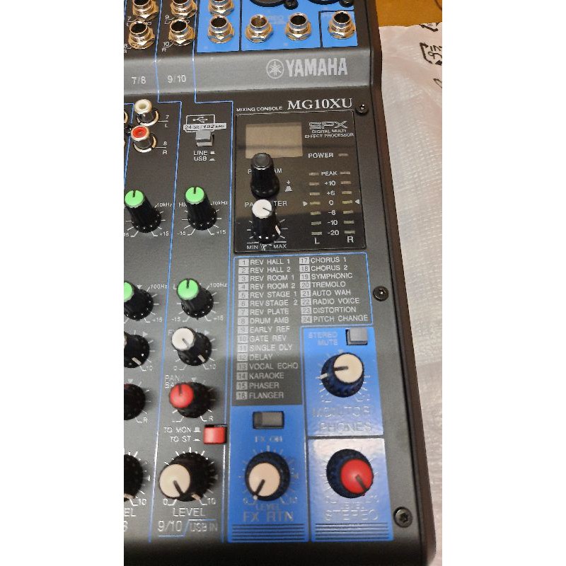 Bàn trộn âm thanh yamaha MG10XU