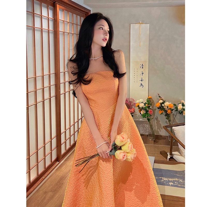 Order 2-3 tuần váy quây cam