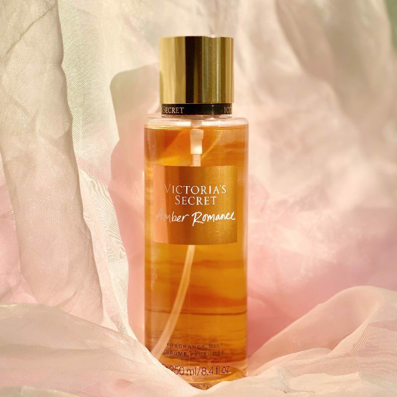 Xịt Thơm Toàn Thân VICTORIA'S SECRET Amber Romance Fragrance Body Mist - 250ml