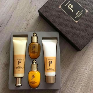 Kem chống nắng chống nhăn WHOO vàng SPF50+