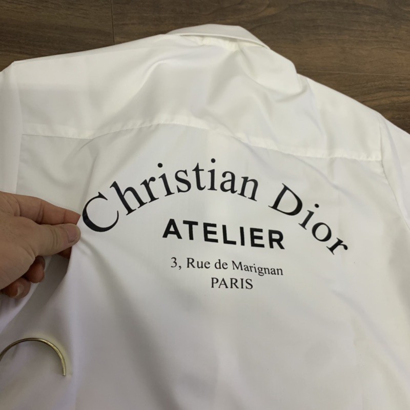 Áo sơ mi cộc tay CD nổi chữ hai mặt cực đẹp | BigBuy360 - bigbuy360.vn