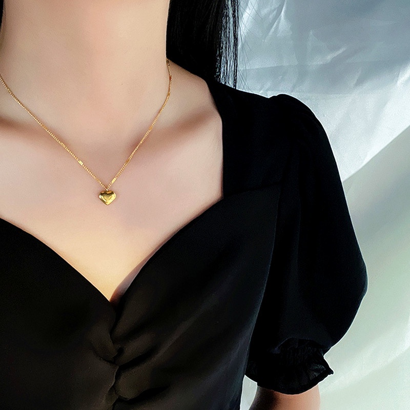 dây chuyền titan nữ Mặt dây chuyền trái tim bằng vàng 18k Vòng cổ của nữ Phụ kiện thời trang đơn giản dễ thương