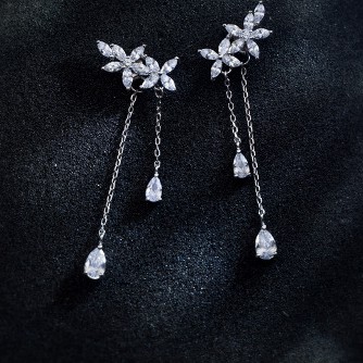 Khuyên tai bạc Ý s925 hoa đá thả dài E8924 - AROCH Jewelry
