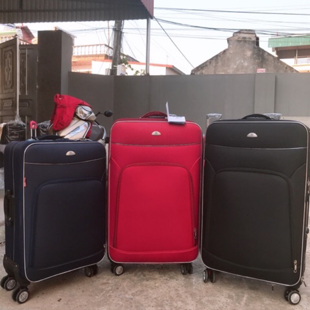 Vali chính hãng Hùng Phát size 20 và size 24. Cam kết giá rẻ nhất, chất lượng tốt nhất. Bảo Hành 1 năm nhé các bạn