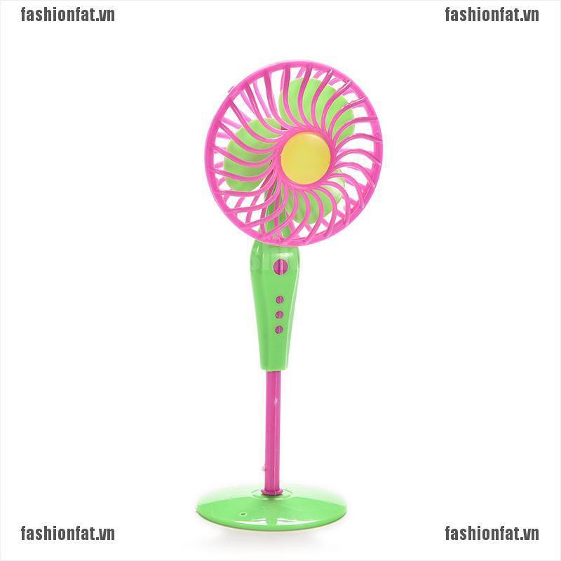 [Iron] 1 X Mini Fan Toys for Barbies Kids Dollhouse Furniture Accessories Color Random [VN]