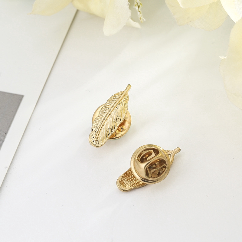 1 Piece Gold Color Alloy Love Letter Coffee Beans Machine Feather Pin Brooches
