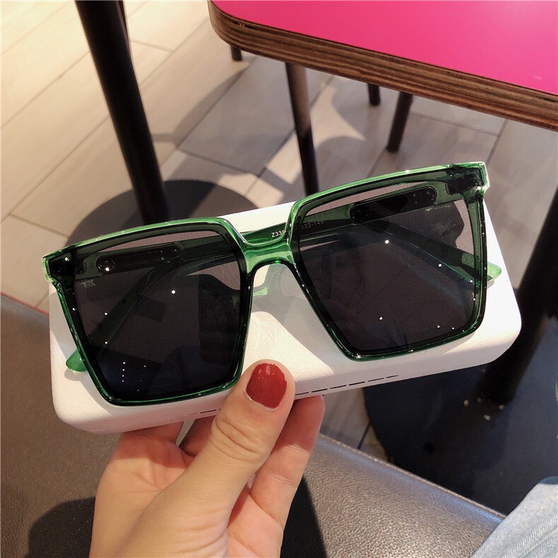 Mắt Kính Râm Mát Nam Nữ Du Lịch Chống Tia UV Thời Trang From Vuông