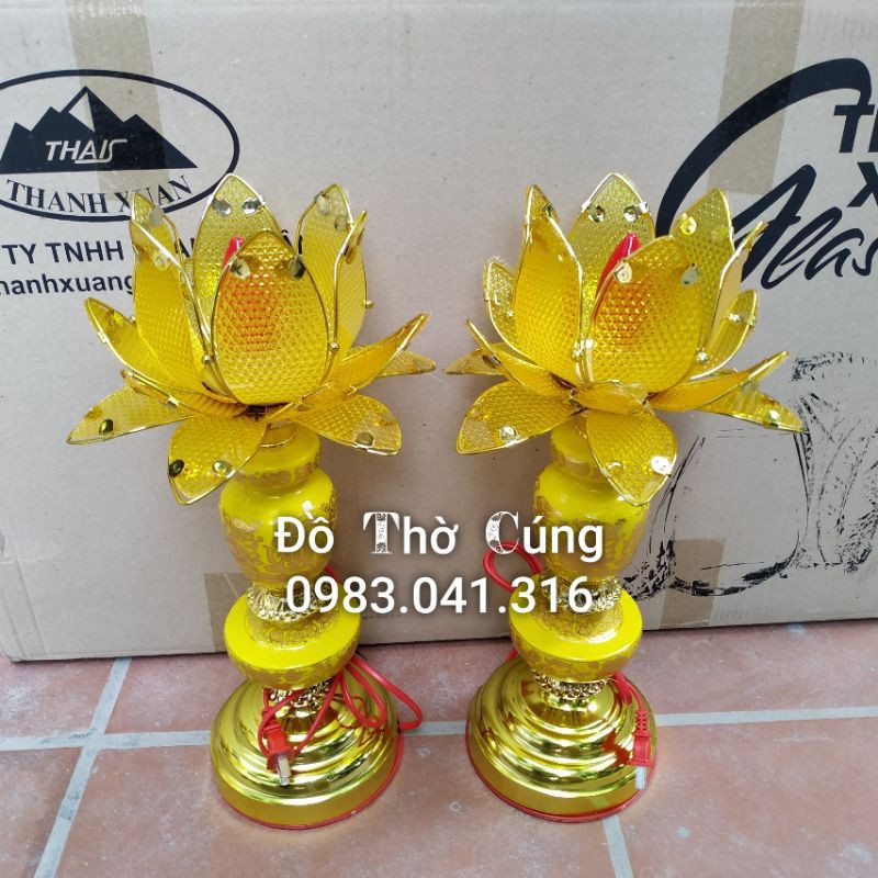 Đèn thờ hoa sen