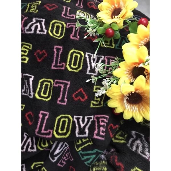 Vải lông 2 mặt siêu mềm mịn hoa văn chữ LOVE xinh xắn chuyên dùng làm chăn mền quần áo ấm mùa lạnh trang phục mùa đ