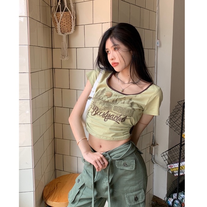 Áo Thun Ngắn Cổ Vuông In Chữ Phong Cách Retro Mỹ