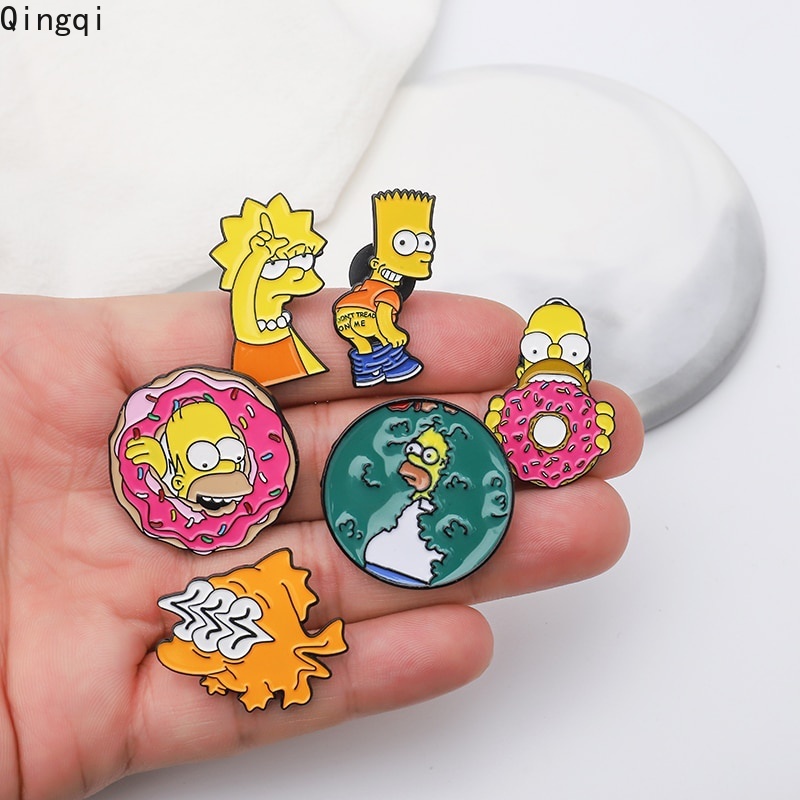 Huy hiệu cài áo Miss Zoe hình nhân vật hoạt hình Simpson sáng tạo