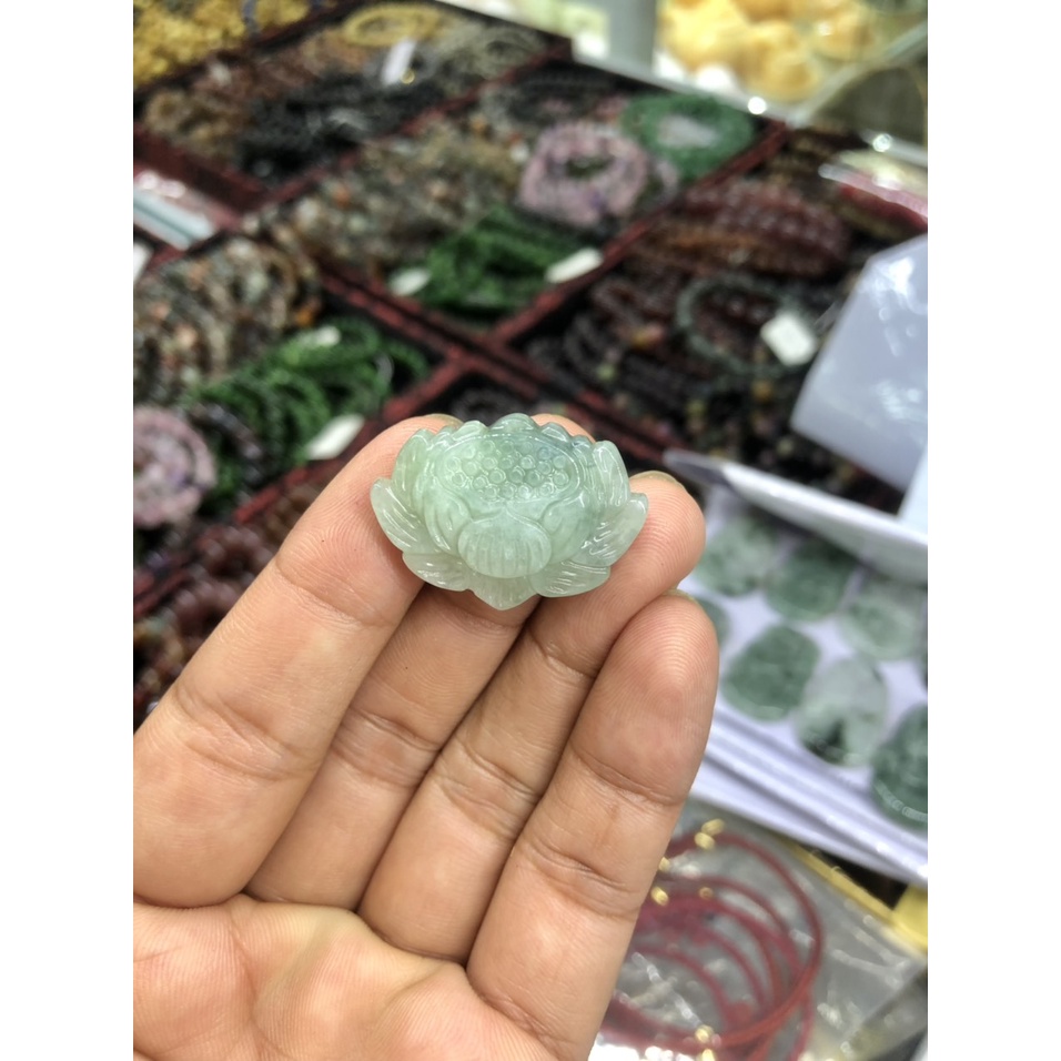 Mặt dây chuyền hoa sen phong thủy đá xanh